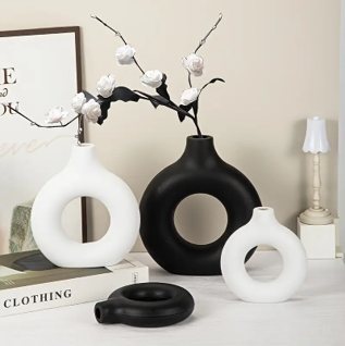 Scandinavian Style White Geometric Vase – Minimalist & Modern Design