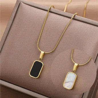 03T122504GD Double Sided Stainless Steel Necklace – Anti-Tarnish & Hypoallergenic