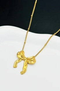 03T122509GD Premium Bow Shaped Stainless Steel Necklace
