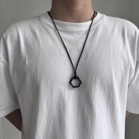 Unisex Adjustable Necklace for Your Glasses.