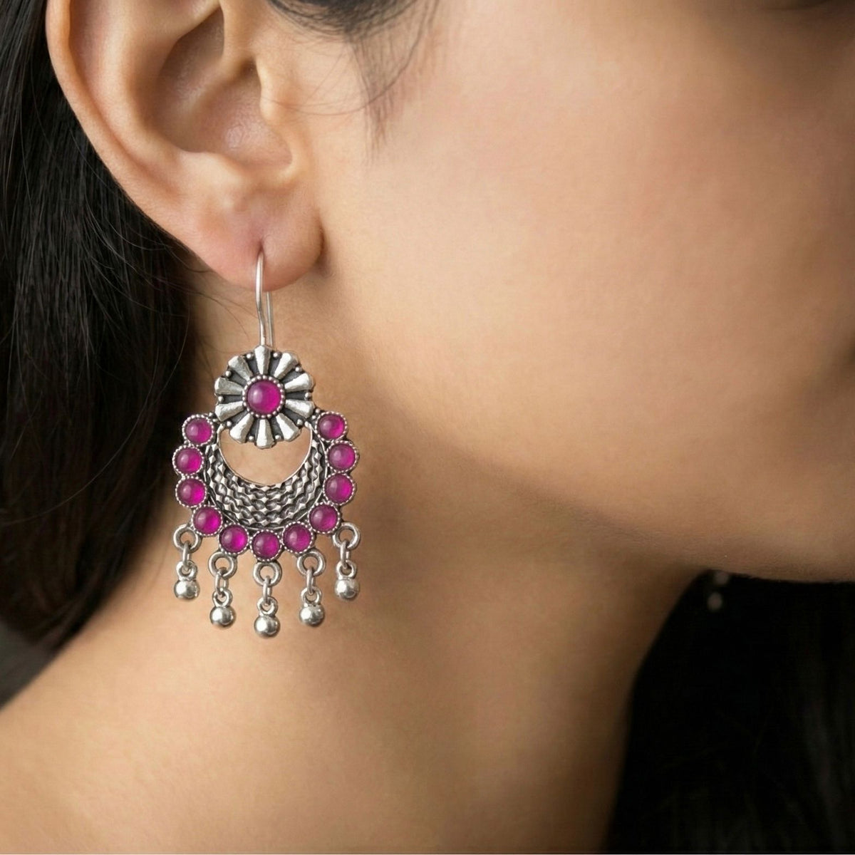 01O122502MR Oxidised Silver Pearl Chandbalis – Adjustable & Elegant