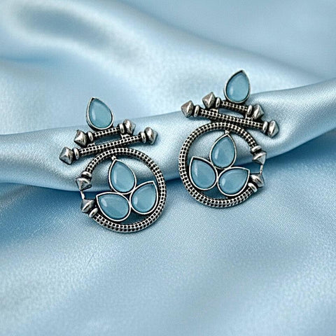 01O122514BL 01O122515YL Oxidised Silver Pearl Earrings – Elegant & Timeless